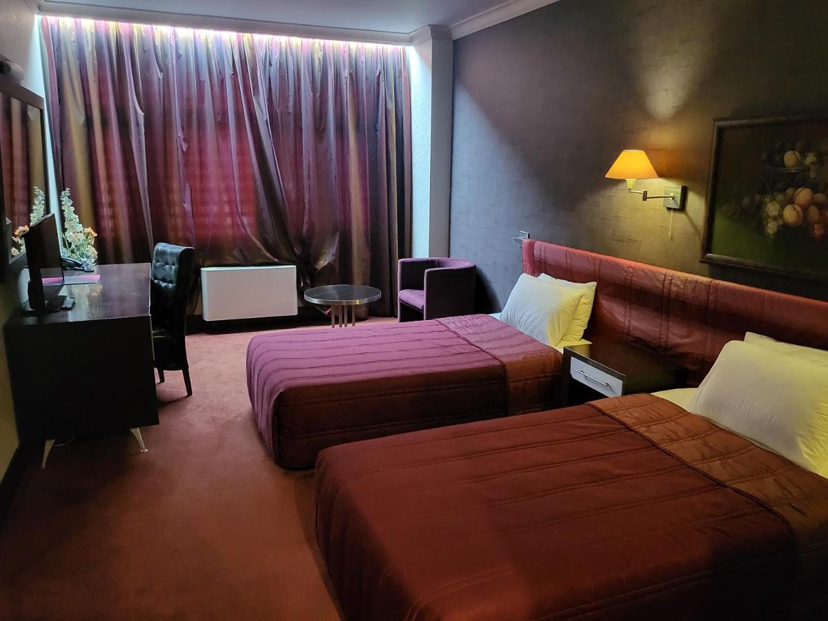 Park Hotel Green Europe Хасково Екстер'єр фото